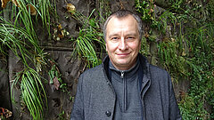 Portraitfoto von Tom Kirschey